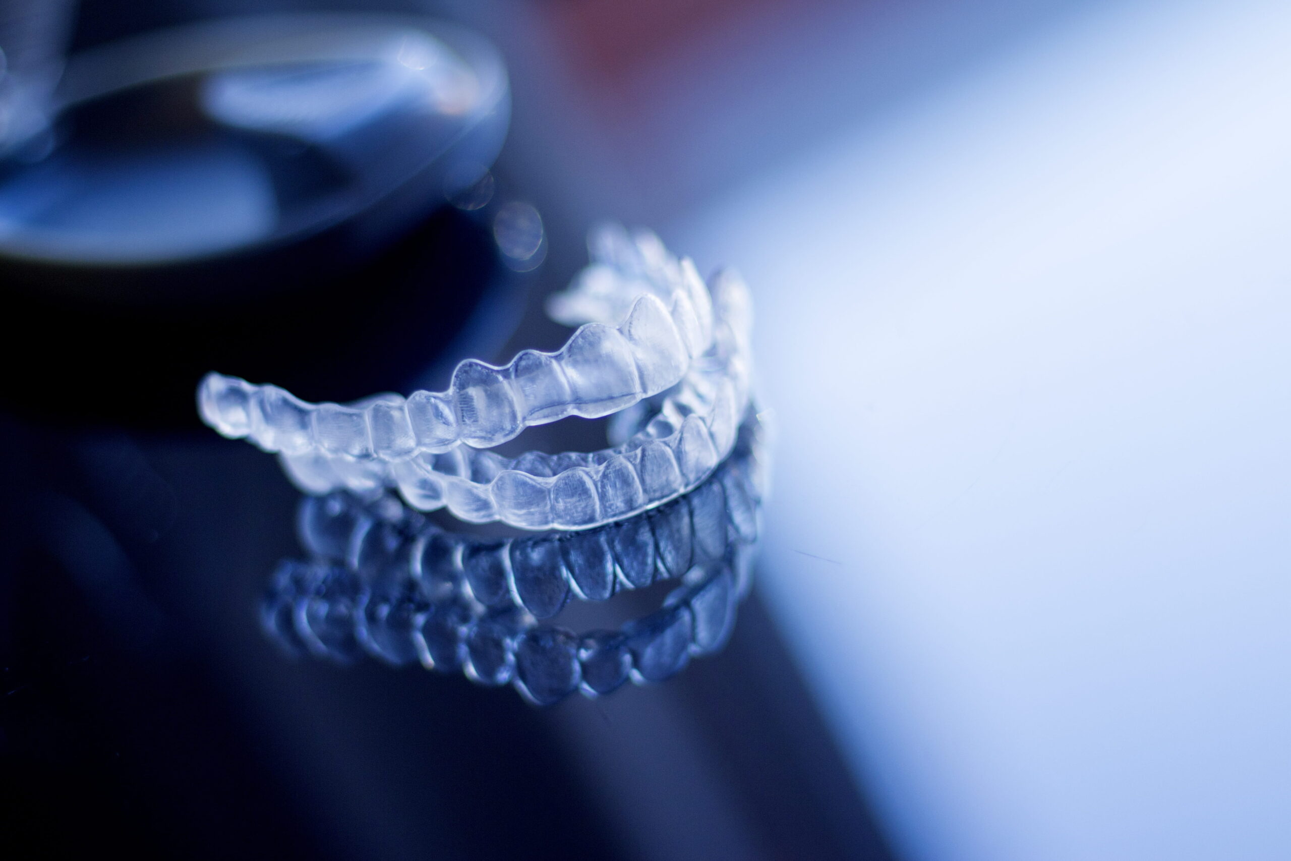 How Do Business Trips Change the Way You Manage Your Aligners?